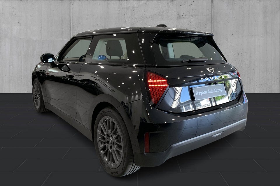MINI Cooper E Essential Trim XS 3d