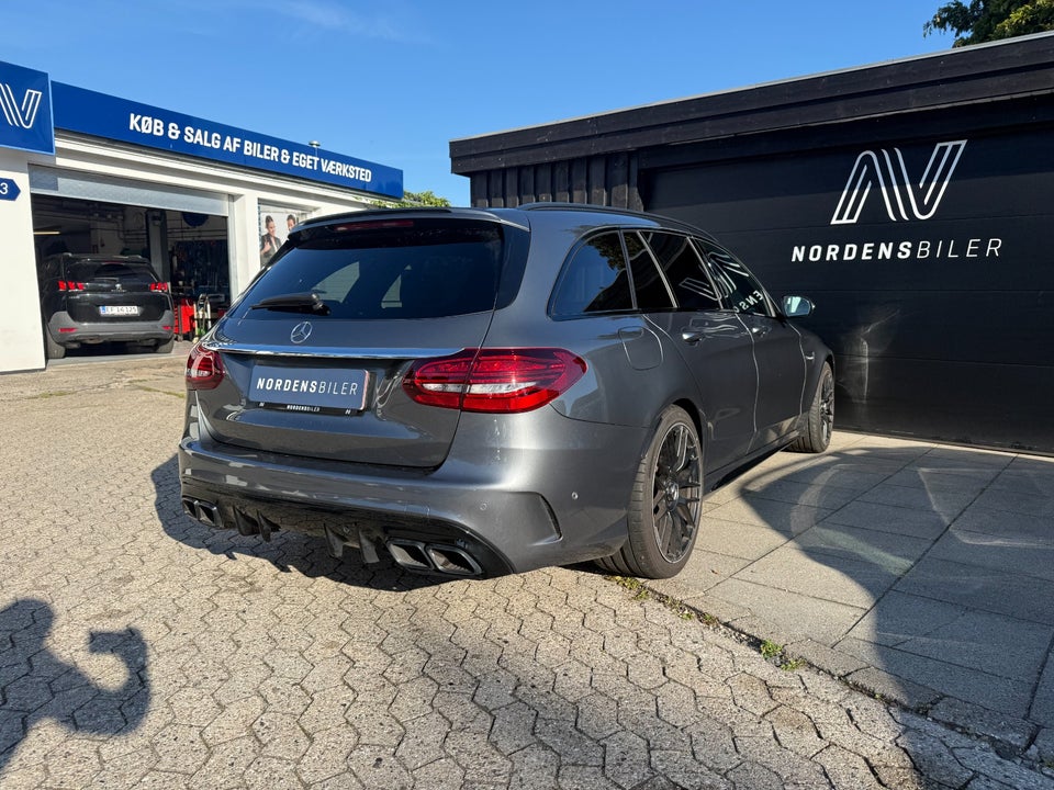 Mercedes C63 4,0 AMG stc. aut. 5d