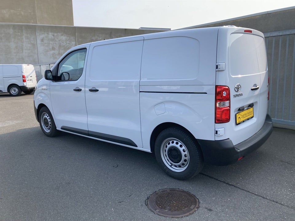 Toyota ProAce 75 Medium Comfort Master