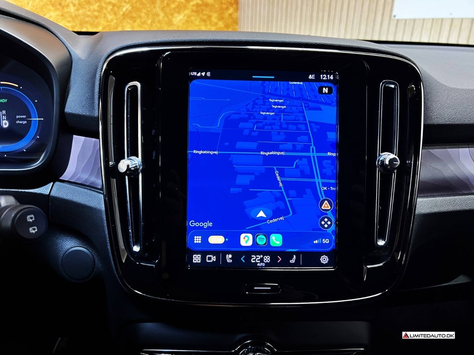 Volvo XC40 P8 ReCharge Twin Plus 5d