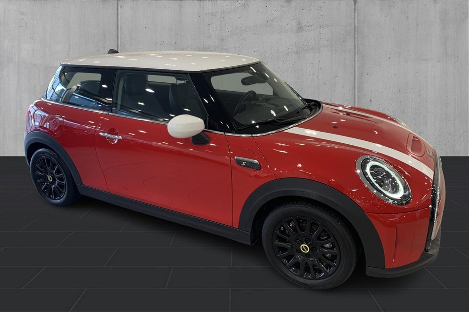 MINI Cooper SE Essential 3d