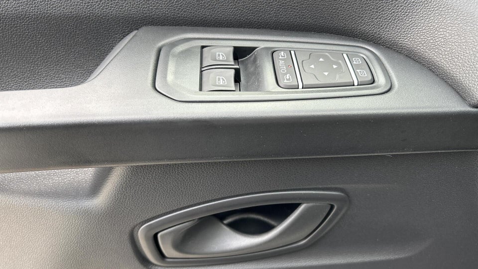 Renault Trafic 2,0 dCi 130 L2H1 Tekno