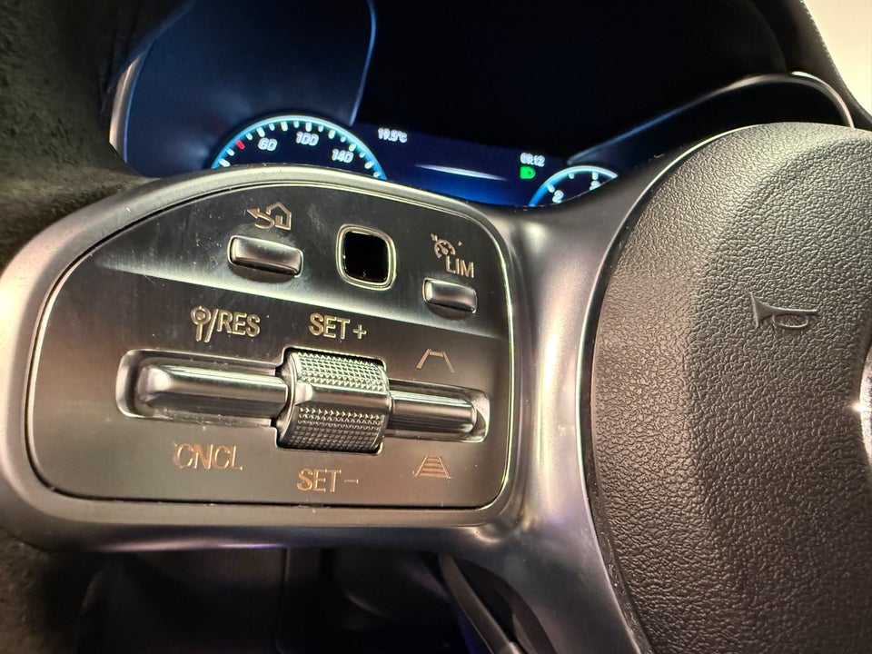 Mercedes C220 d 2,0 AMG Line Night Edition stc. aut. 5d