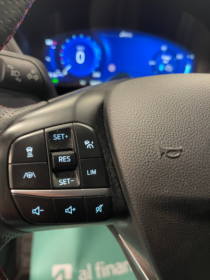 Ford Kuga 2,5 PHEV ST-Line CVT 5d