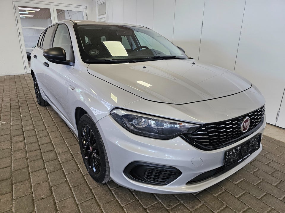 Fiat Tipo 1,4 16V Street SW 5d