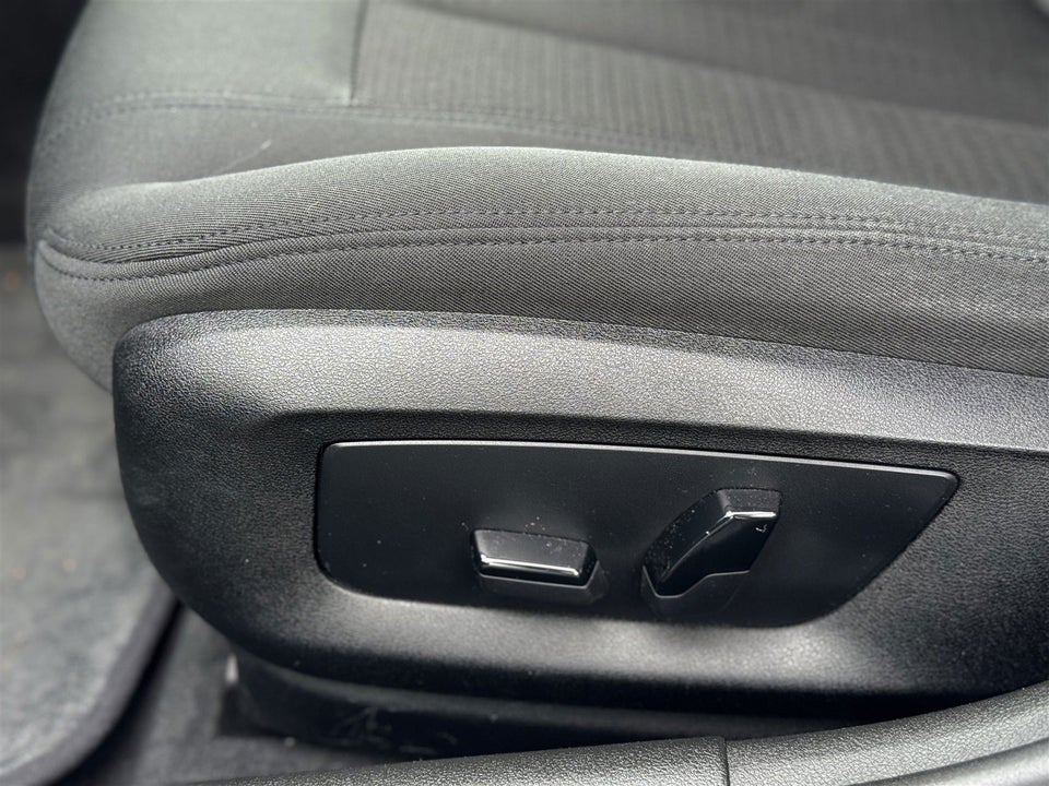 BMW 520d 2,0 Touring Connected aut. 5d