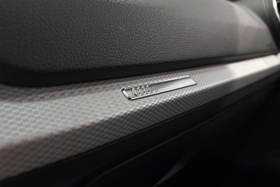 Audi Q2 35 TFSi Prestige S-tr. 5d
