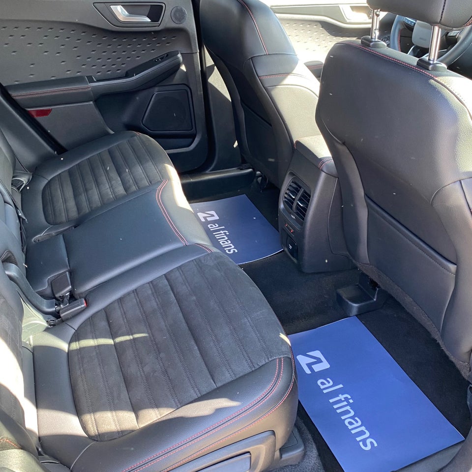 Ford Kuga 2,5 PHEV ST-Line X CVT 5d