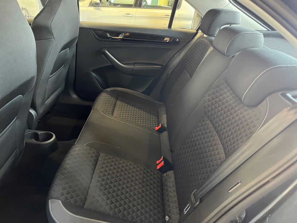 Skoda Rapid 1,0 TSi 110 Style 5d