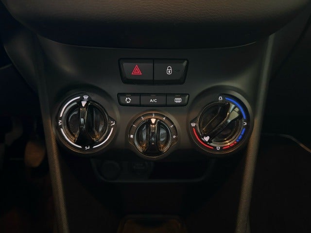 Peugeot 208 1,6 BlueHDi 100 Active 5d