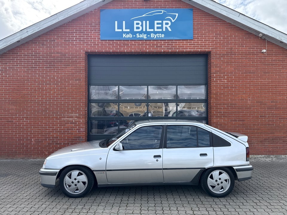 Opel Kadett 2,0 GSi 16V 5d