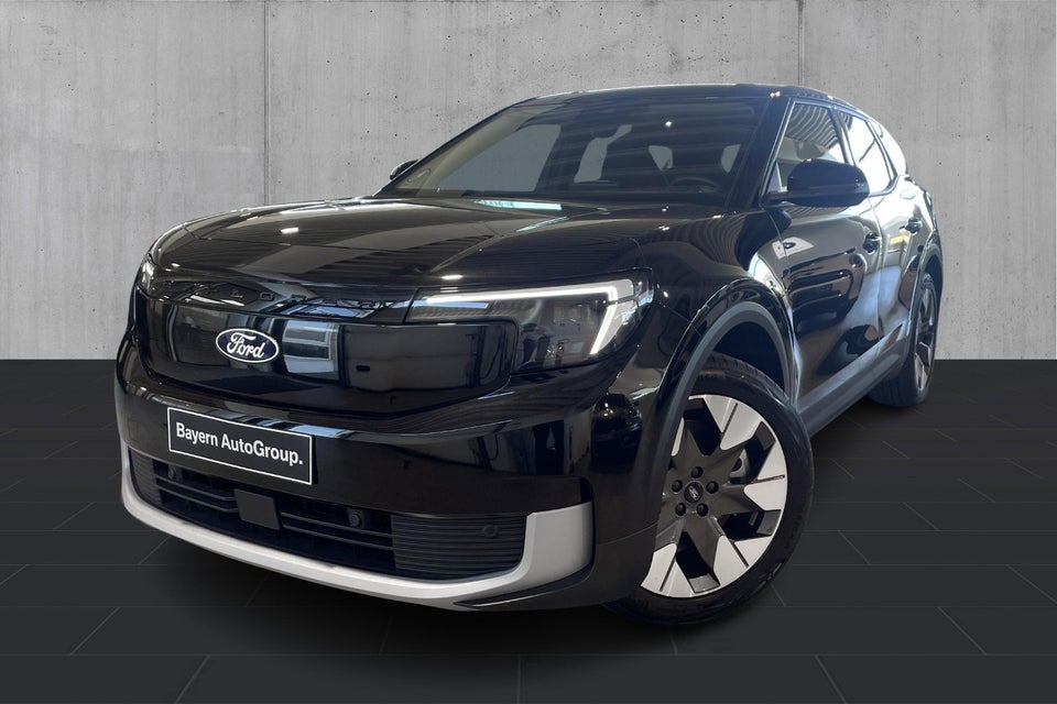 Ford Explorer 77 Premium Extended Range 5d