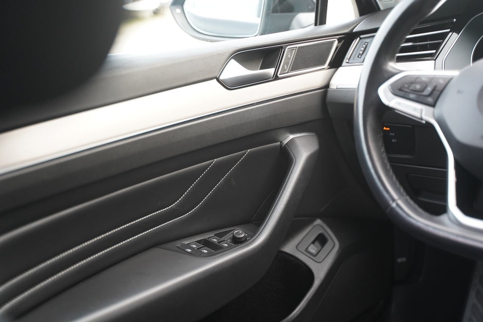 VW Passat 1,5 TSi 150 Elegance+ DSG 4d