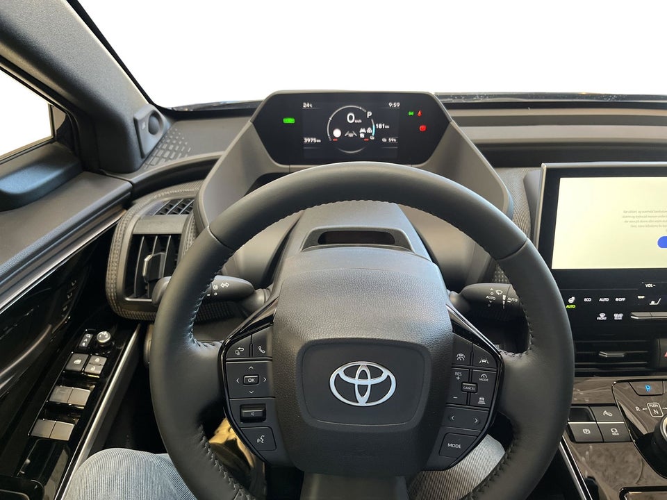 Toyota bZ4X Executive AWD 5d