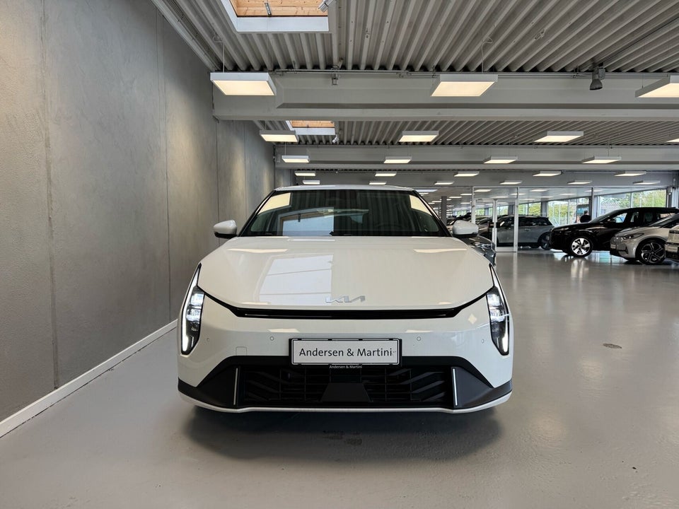 Kia EV4 58 Standard Range Access 5d