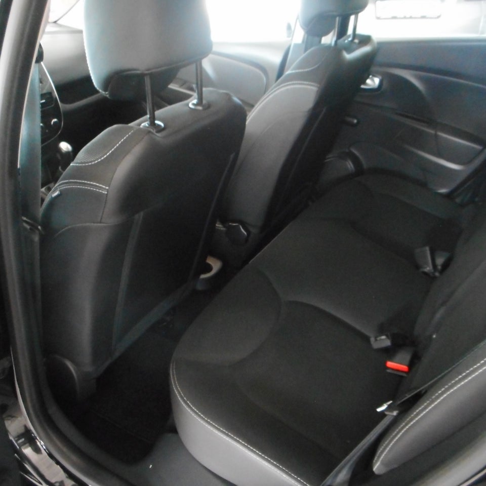 Renault Clio IV 1,5 dCi 75 Expression Navi Style Sport Tourer 5d