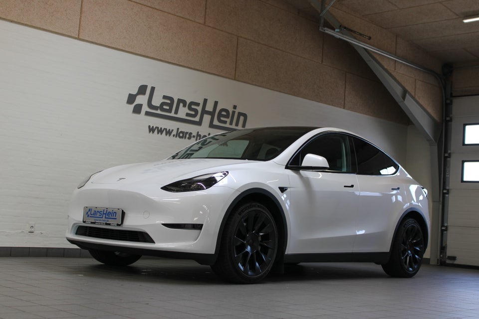 Tesla Model Y Long Range AWD 5d
