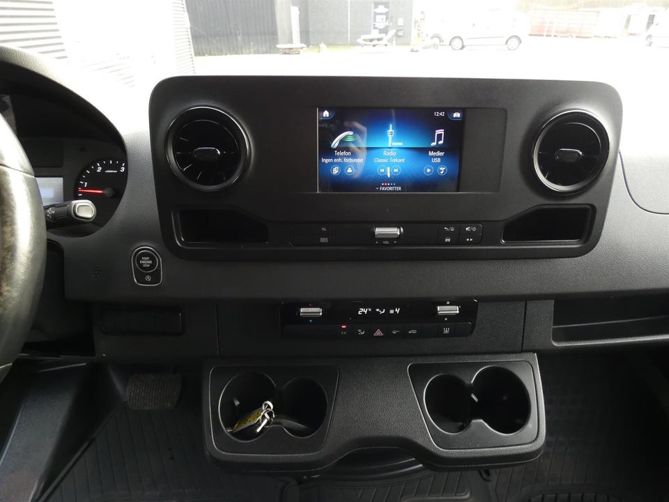 Mercedes Sprinter 319 3,0 CDi A2 Kassevogn aut. RWD