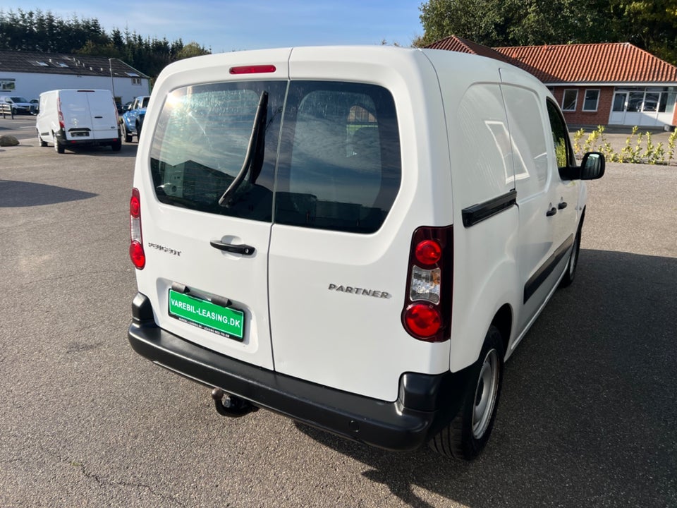 Peugeot Partner 1,6 BlueHDi 100 L1 Flex Van 5d