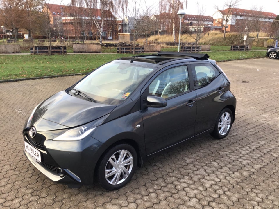 Toyota Aygo 1,0 VVT-i x-sky 5d