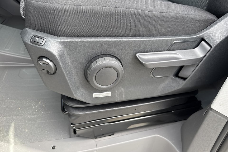 VW Crafter 35 2,0 TDi 177 Alukasse m/lift aut.