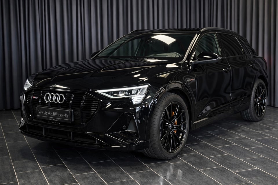 Audi e-tron 55 S-line quattro 5d