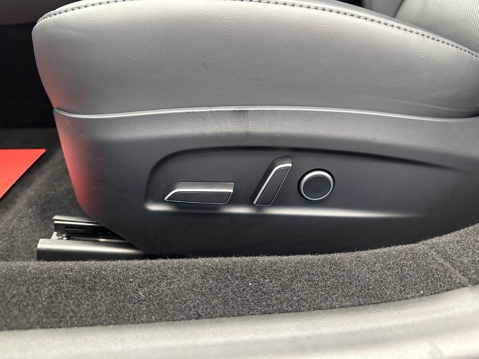 Tesla Model 3 Long Range AWD 4d