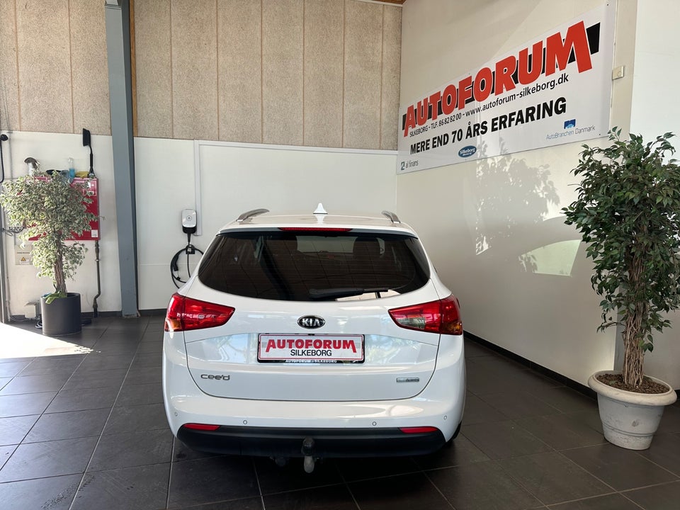 Kia Ceed 1,4 CVVT Style Limited 5d