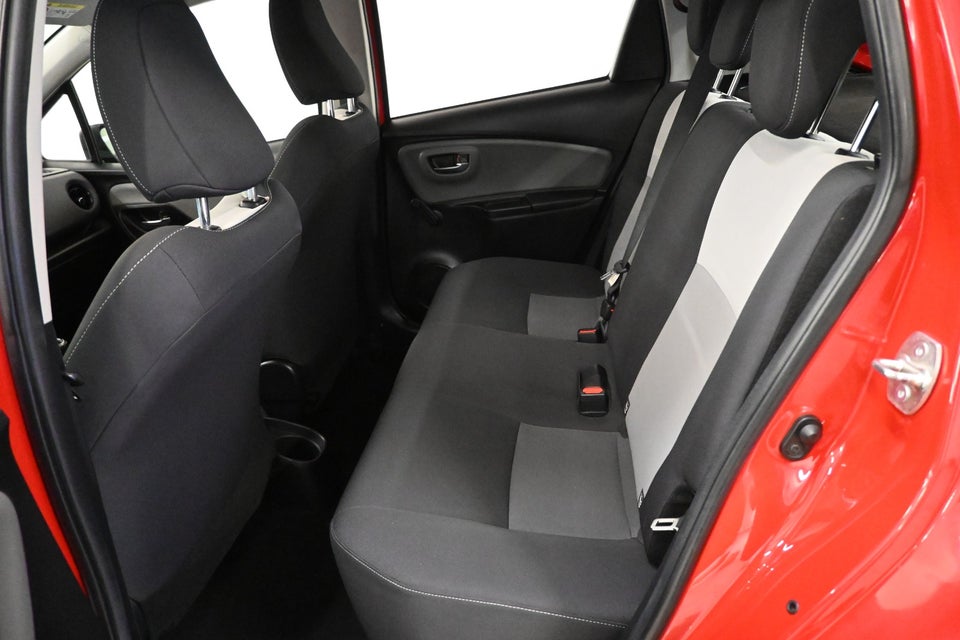 Toyota Yaris 1,0 VVT-i T2 5d