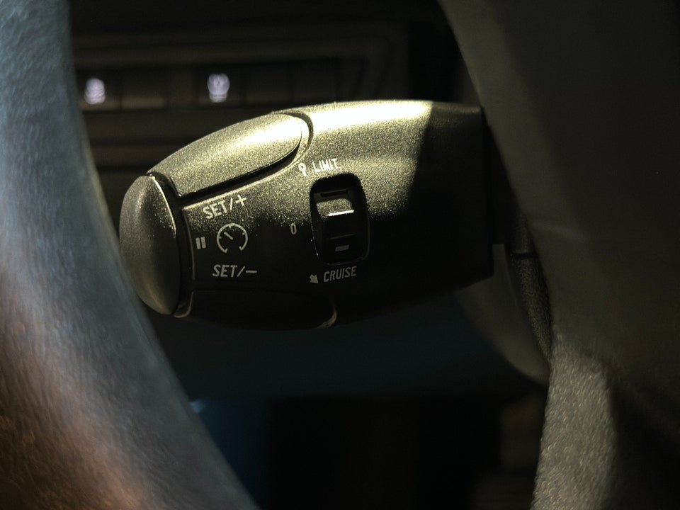 Peugeot 208 1,2 VTi 82 Active GO 5d