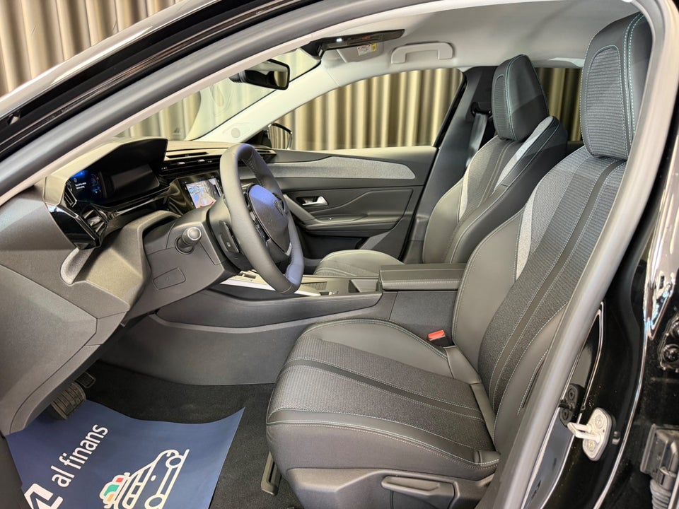 Peugeot e-408 58 Allure 5d
