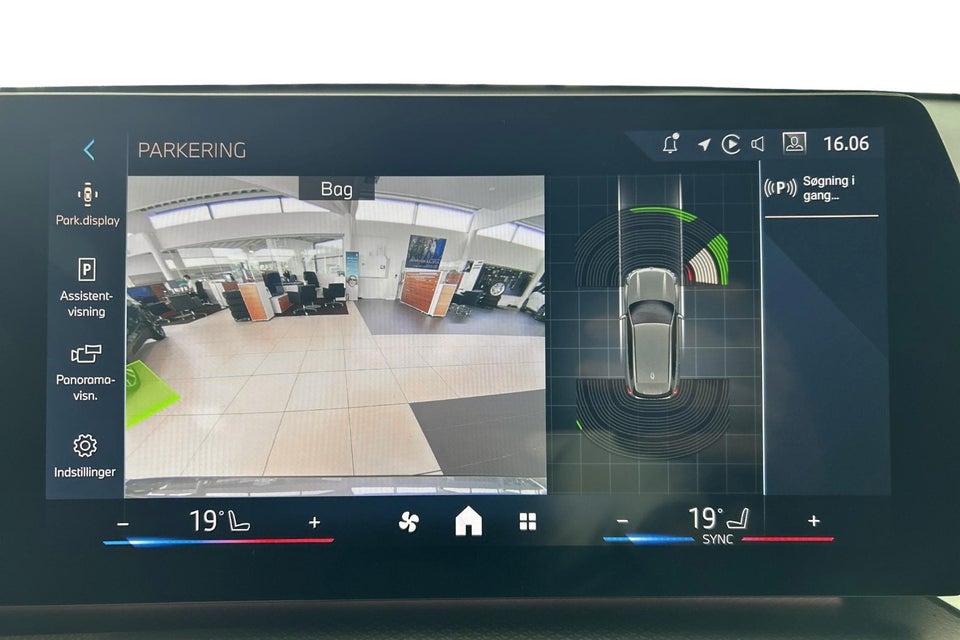 BMW iX1 eDrive20 M-Sport 5d