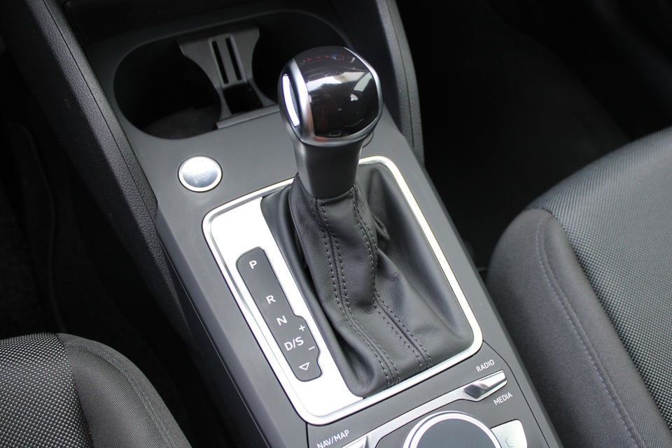 Audi Q2 35 TFSi Prestige S-tr. 5d