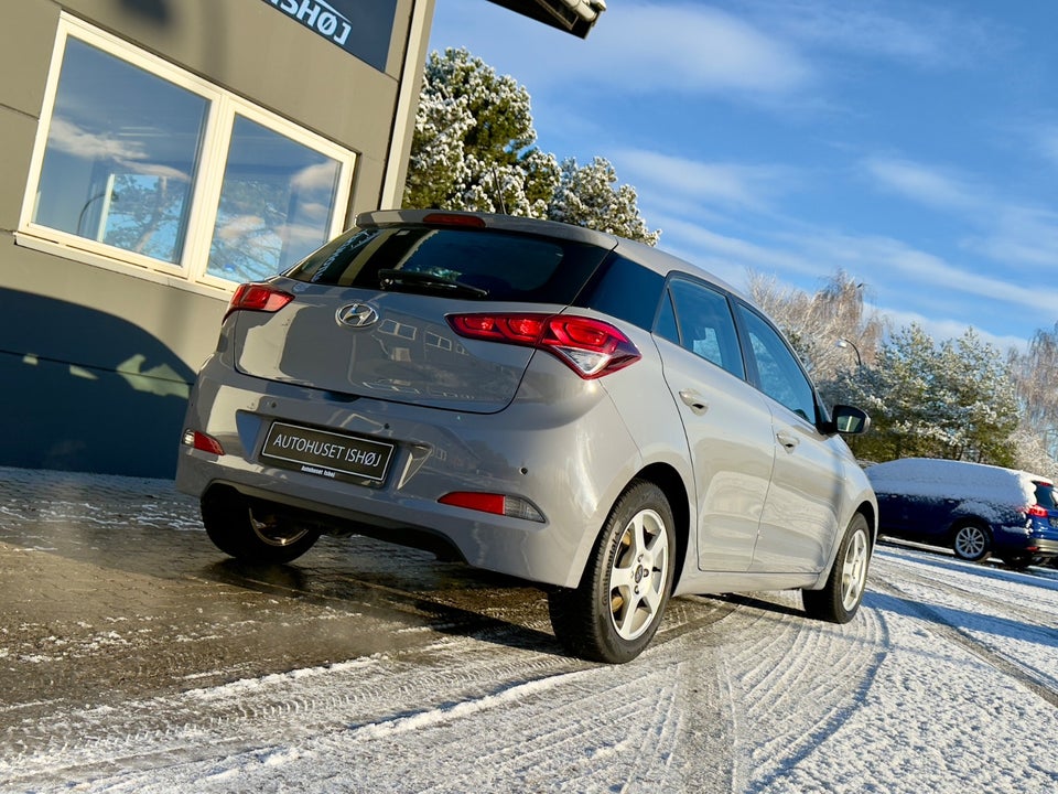 Hyundai i20 1,25 Trend 5d