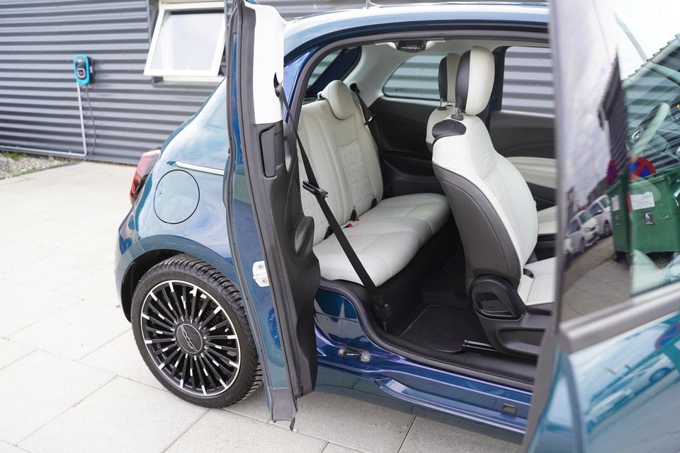 Fiat 500e 42 la Prima 3+1 4d