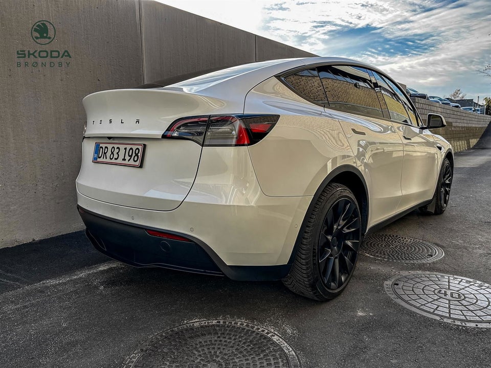 Tesla Model Y Long Range AWD 5d