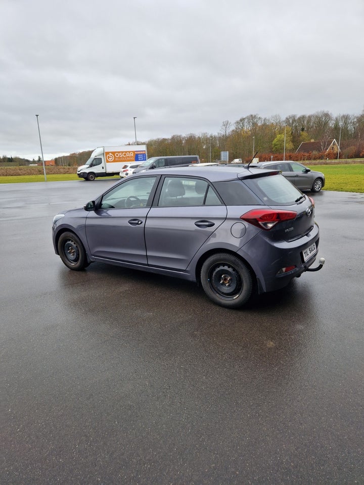 Hyundai i20 1,25 Trend 5d