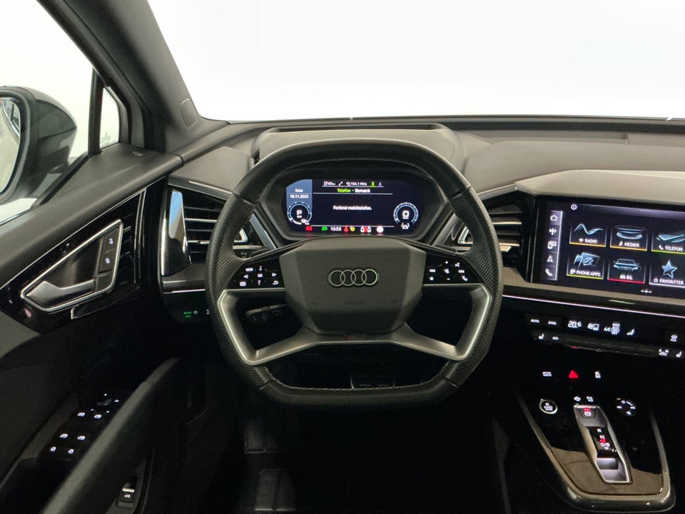 Audi Q4 e-tron 50 S-line quattro 5d