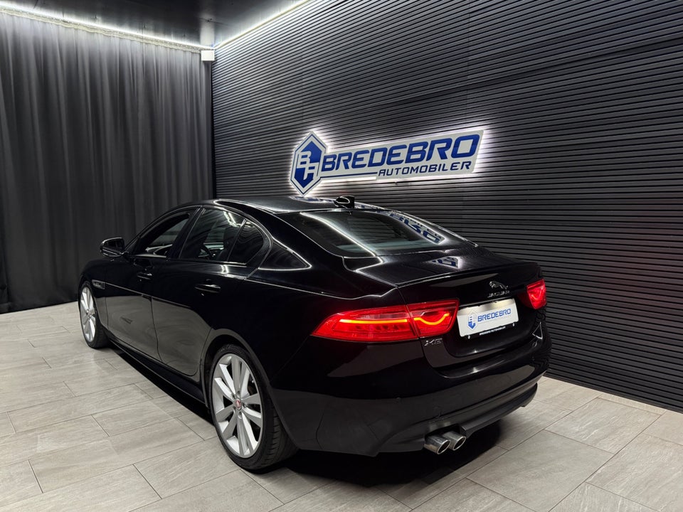 Jaguar XE 2,0 D180 R-Sport aut. 4d