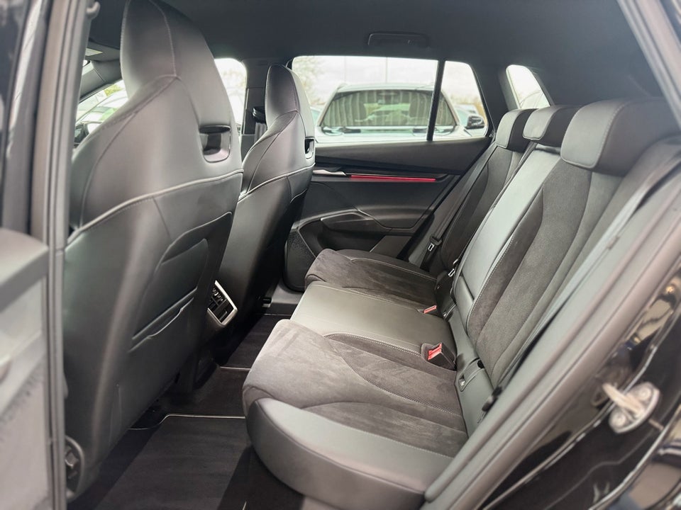 Skoda Elroq 85 iV Sportline Premium 5d