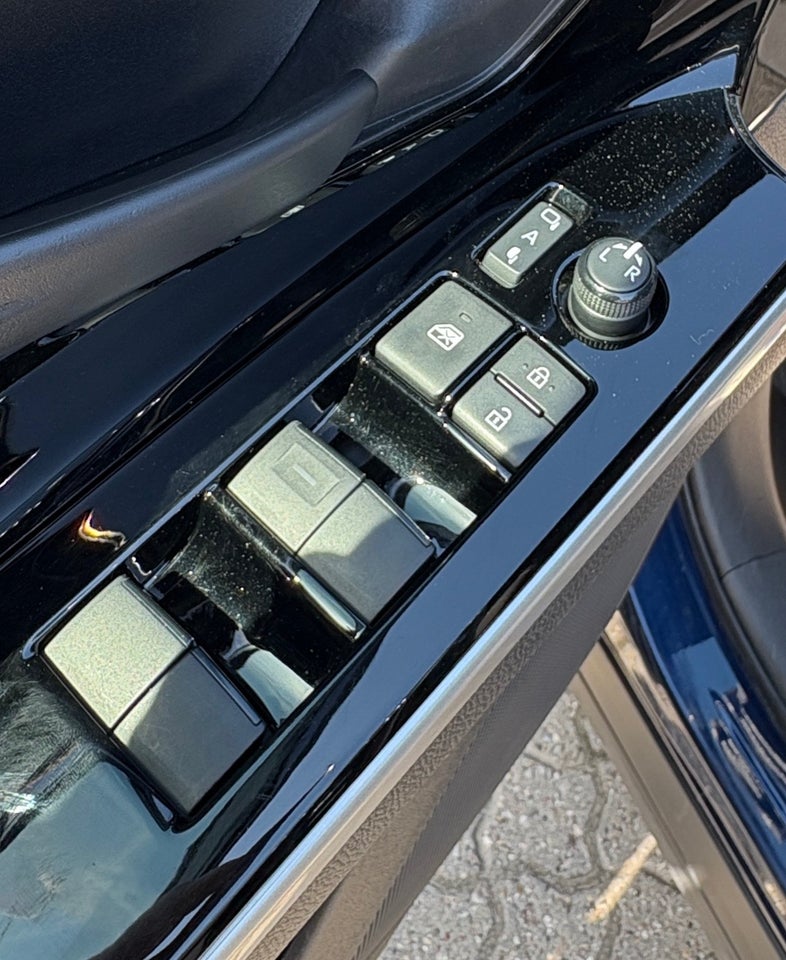 Subaru Solterra 71 Limited 5d