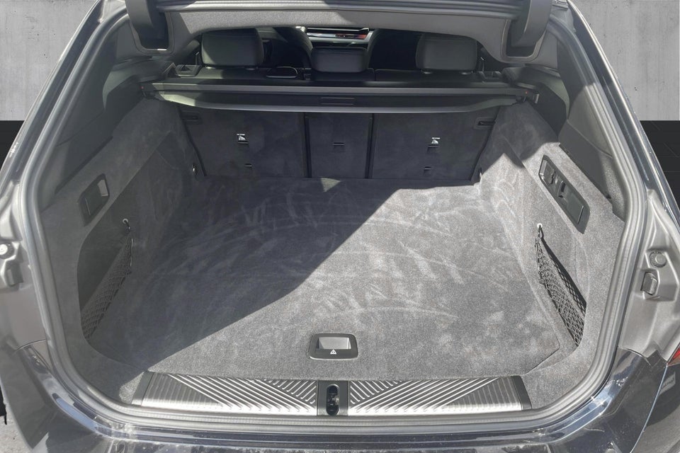 BMW i5 eDrive40 Fully Charged 4d