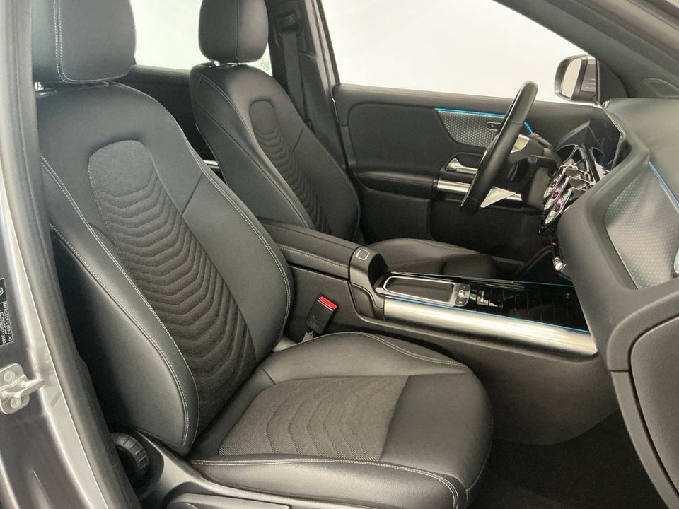 Mercedes EQA250+ Progressive 5d