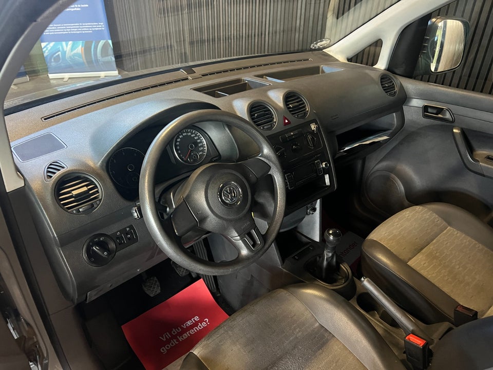 VW Caddy Maxi 1,6 TDi 102 Comfortline BMT Van 4d