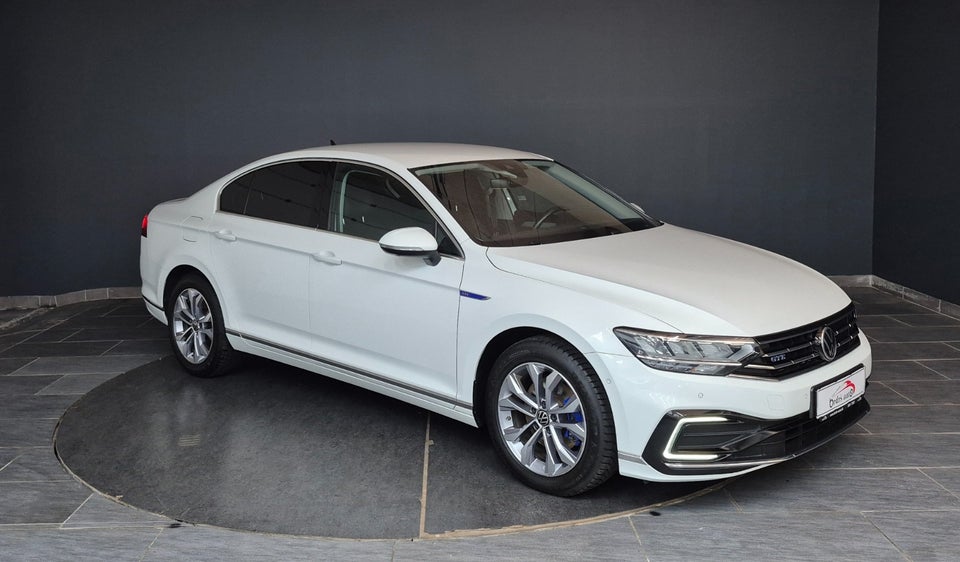 VW Passat 1,4 GTE DSG 4d