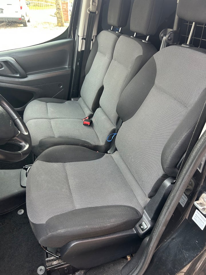 Peugeot Partner 1,6 BlueHDi 100 L1 Premium ESG Van 5d