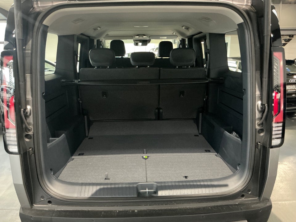 Kia PV5 71 Long Range Upgrade 5d