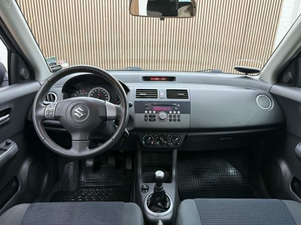 Suzuki Swift 1,3 GL-A 5d