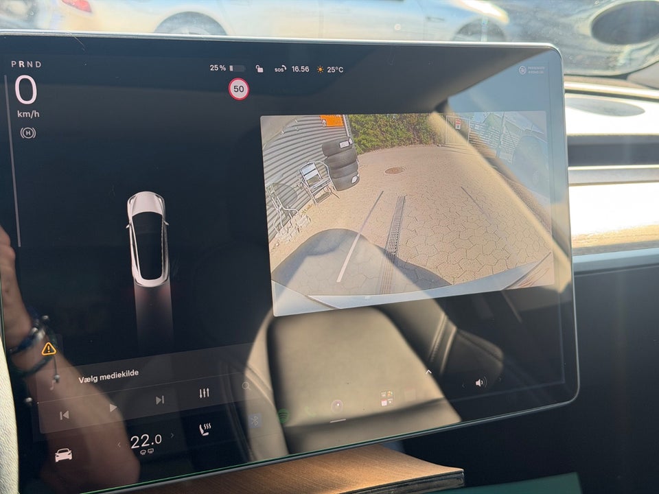 Tesla Model 3 Standard Range+ RWD 4d
