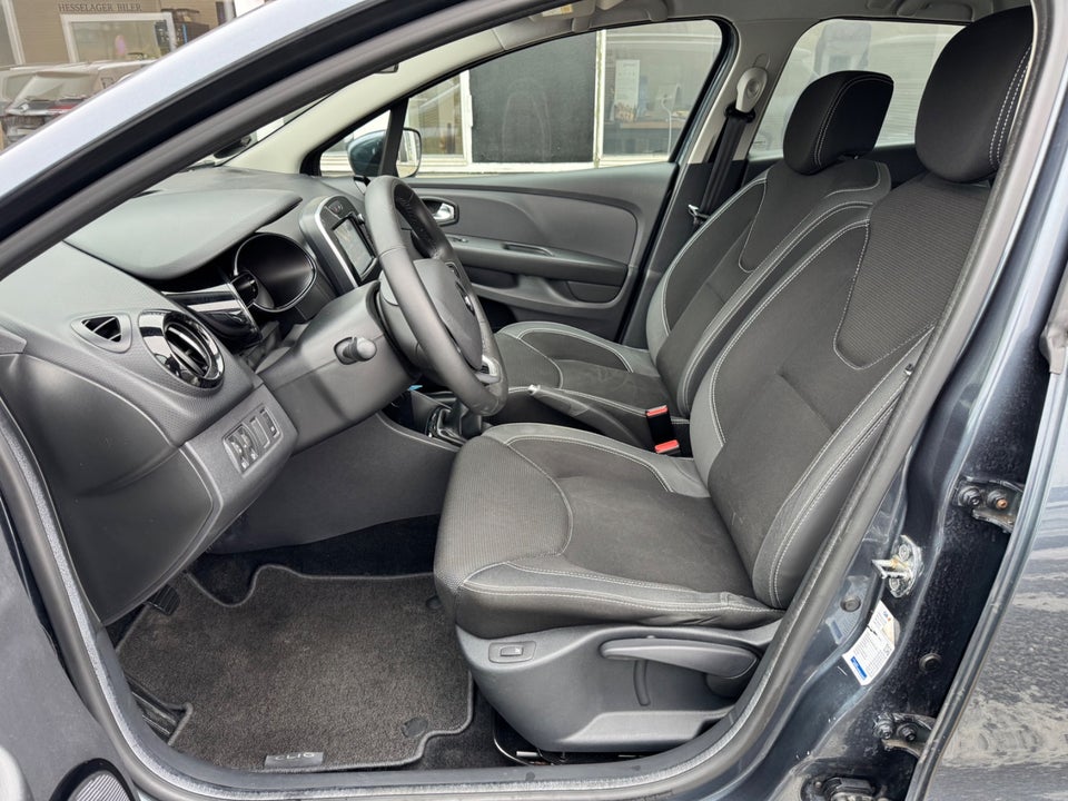 Renault Clio IV 1,5 dCi 90 Zen Sport Tourer 5d